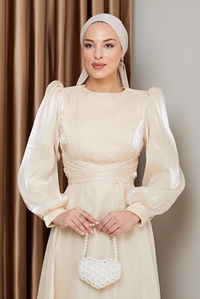 Olcay Çapraz Kuşaklı Yoryo İpek Tesettür Abiye Elbise KREM 1238