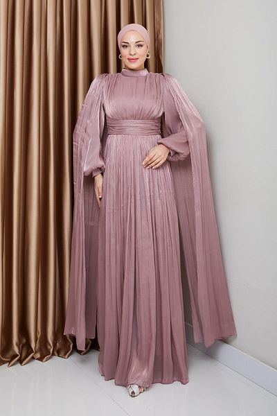 Olcay Yorgo Seiden-Abendkleid mit Hijab und Gürtel und Cape-Detail ROSE 1237