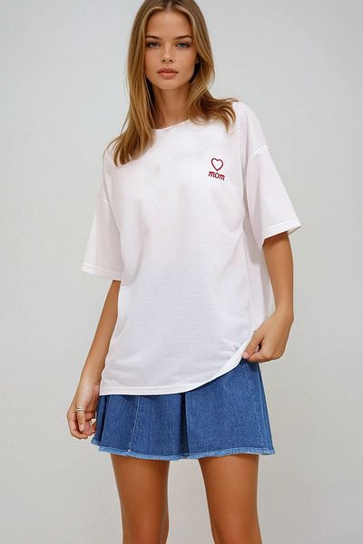 VAGGON Women's White Crew Neck Two Thread Mom Embroidered T-Shirt Prmx11503