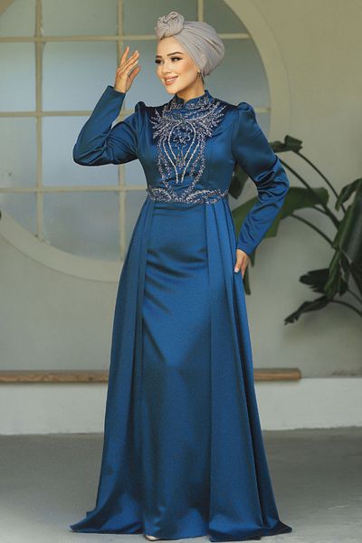 Neva Style Rochie de seara din satin verde petrol cu ​​coada 25878PY