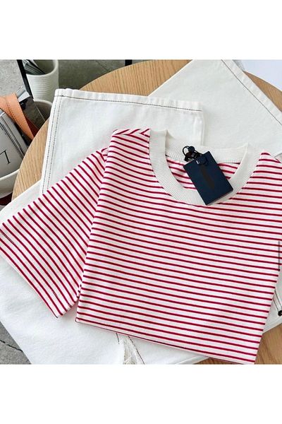 gül sezgin butik Women's Crew Neck Red Striped T-Shirt