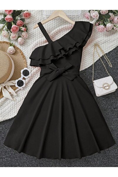 shop Специално проектирана елегантна черна рокля за момичета