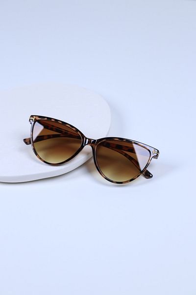 LOOKUP Uv400 Protection Unisex Sunglasses 52 Ekartman Cat Eye Case and Wiping Cloth
