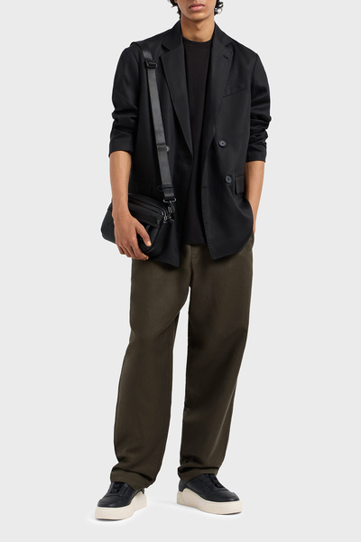 Armani Exchange Ανδρικό μπλουζάκι Armani Exchage με ανάγλυφο βαμβακερό λογότυπο με κανονική εφαρμογή με λαιμόκοψη