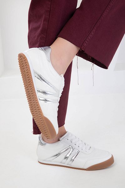 SOHO White Women's Sneaker 20500