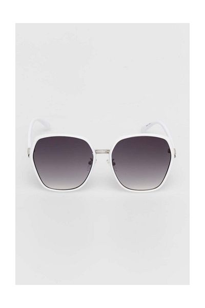 Guess GUF SUN GUF0407 21B Модел Виртуално създаване