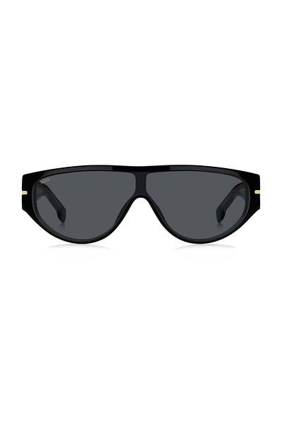Hugo Boss A HUB SUN BOSS egy formázott termék és a számok tömbjének mestere: 1623/S, 807, 99, 01, 135