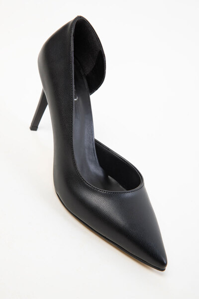 SOHO 20484 Černé dámské klasické boty na podpatku