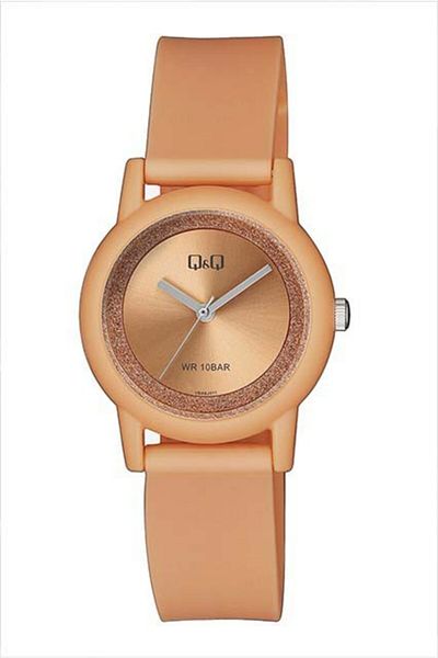 Q&Q Women's Wristwatch - Stylish and Functional Design