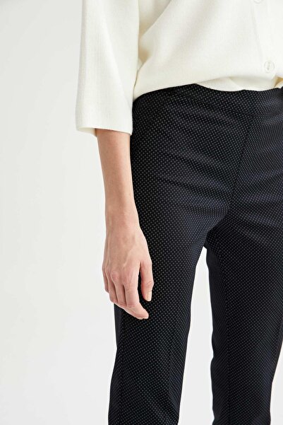 DeFacto Sigaret Yüksek Bel Düz Paça Saten Pantolon