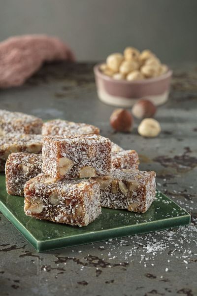 MEŞHUR SAFRANBOLU LOKUMCUSU 1 kg Coconut Cezerye Baton Turkish Delight
