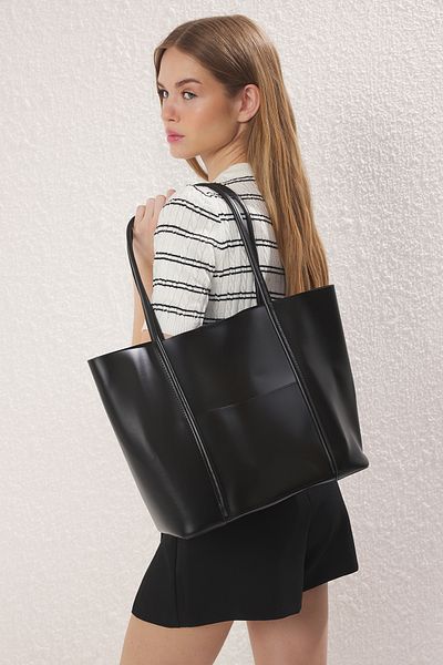 TRENDYOL SHOES Női Maxi Tote válltáska fekete kölyökkutyával TAKSS25OC00028