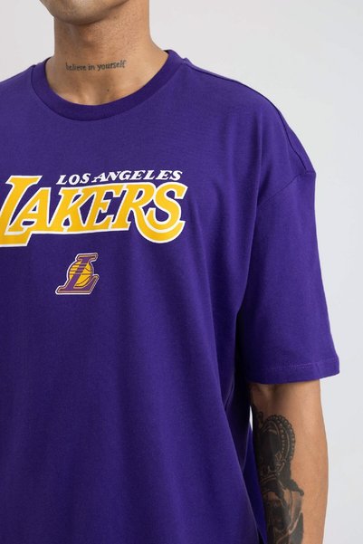 DeFacto Fit Nba Los Angeles Lakers Boxy Fit Bisiklet Yaka Kısa Kollu Tişört S9221az24sm