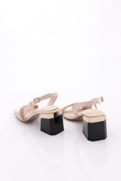 DGN Stone Decorated Heeled Shoes Beige Patent Leather 51621033