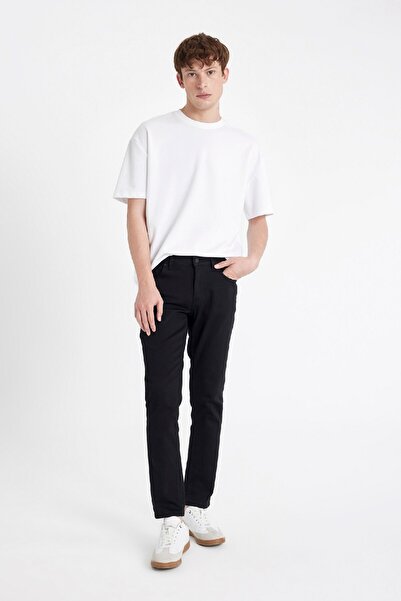 DeFacto Pedro Slim Fit Dar Kalıp Normal Bel Dar Paça Jean Pantolon S2711AZ24SP