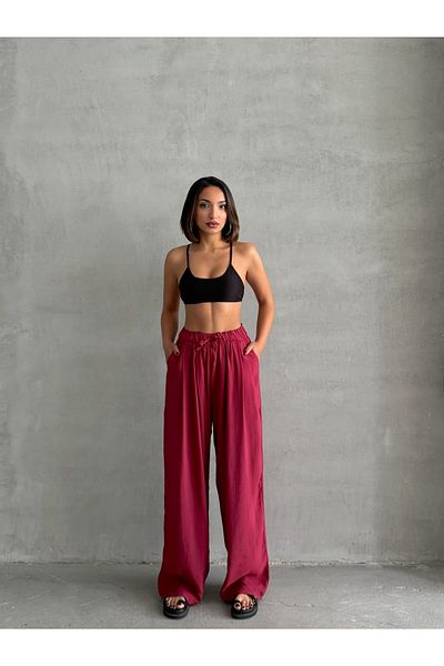 BEJNA Burgunderrote, drapierte, weite Maxihose aus Modal-Mischgewebe für Damen