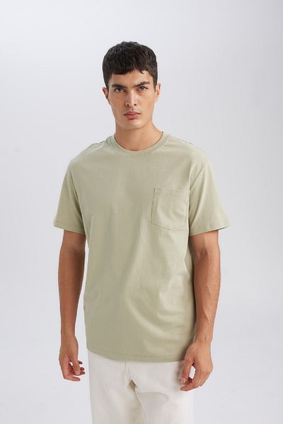 DeFacto 100 % Baumwolle, reguläre Passform, Rundhalsausschnitt, Taschendetail, Basic, einfarbig, kurzärmeliges T-Shirt D4797ax24au