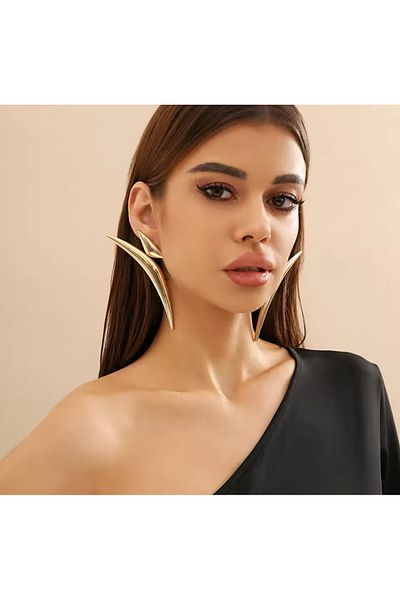 Girift Vintage Vera Gold Metal Vintage Earrings