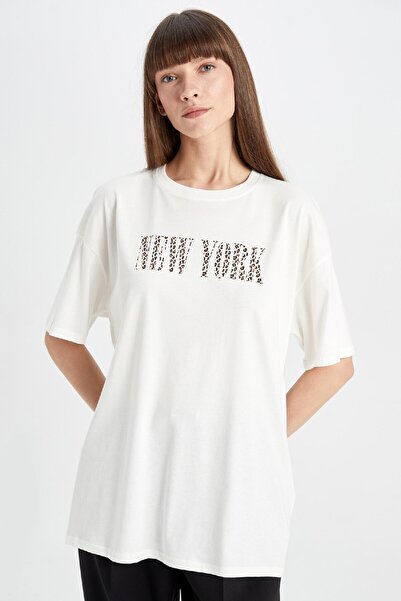 DeFacto Oversize Wide Fit Tričko Crew Neck Potištěné Česaná bavlna Tričko s krátkým rukávem D5101Ax24Hs