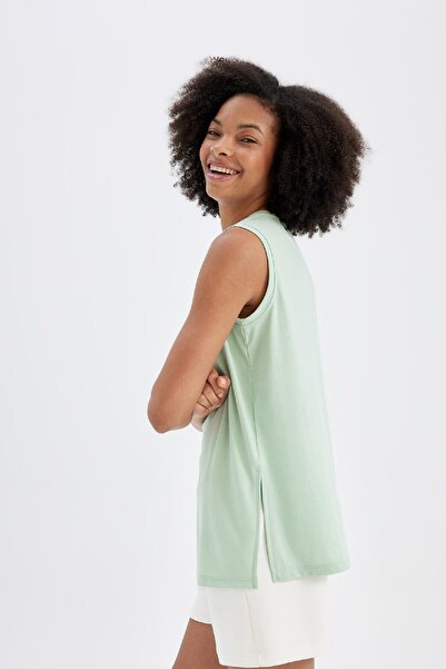 DeFacto Fit Long Fit Crew Neck Sports Modal Undershirt D2979Ax24Hs