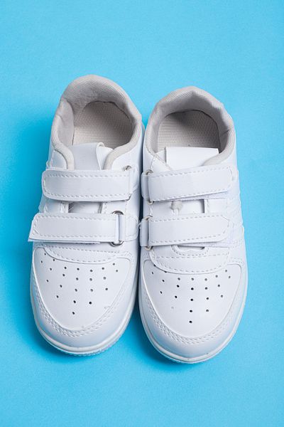 Kid's World Pantofi 23 aprilie- Pantofi sport albi pentru copii-19 mai Pantofi sport