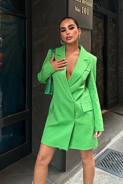 leyla sanat sanata yeni bir bakış açısı Leyla Art a New Perspective on Art Georgina Blazer Dress 2200-06