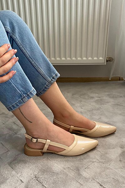 Preshley Women's Tena Beige Patent Leather Open Back Pointed Toe Daily Ballerinas