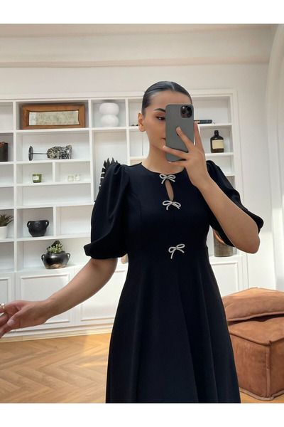 sarebutik Bisiklet Yaka Fiyonk Aksesuar Detaylı Balon Kol Elbise