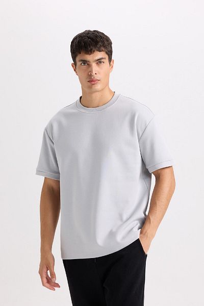 DeFacto Oversize Wide Fit Crew Neck Basic μονόχρωμο κοντομάνικο μπλουζάκι από βαρύ ύφασμα B6494ax25sp