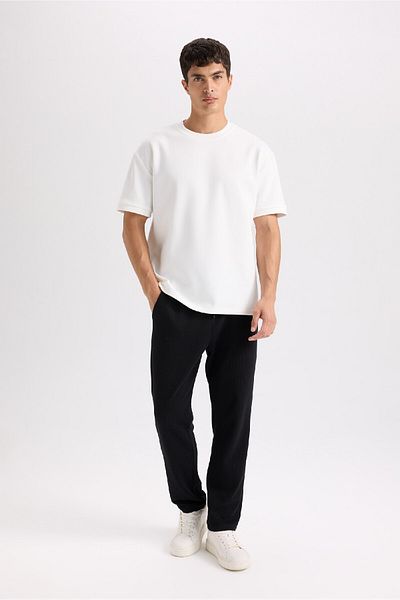 DeFacto Oversize Wide Fit Crew Neck Basic μονόχρωμο κοντομάνικο μπλουζάκι από βαρύ ύφασμα B6494ax25sp
