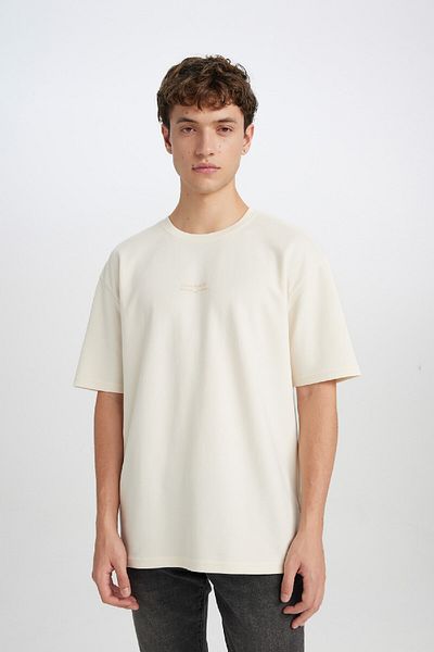 DeFacto Boxy Fit Rundhalsausschnitt bedrucktes Kurzarm-T-Shirt aus schwerem Stoff D5494ax25sp