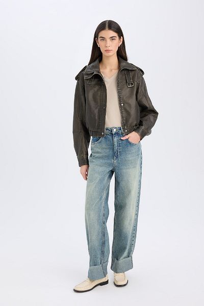 DeFacto Relax Fit Kunstlederjacke mit Reißverschluss und Doppeltaschen D5754AX25SP
