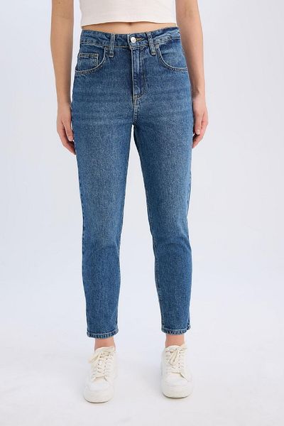 DeFacto Lina Comfort Mom Fit ψηλόμεσο τζιν μέχρι τον αστράγαλο - Άνετο παντελόνι που πλένεται D5885ax24wn