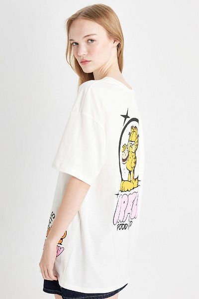 DeFacto Μπλουζάκι Garfield Print Oversize - Crew Neck, Πίσω στάμπα, Κοντό μανίκι D4827ax24au