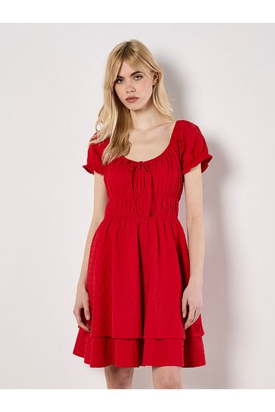 Apricot Gestuftes Minikleid Mit Ösenstickerei