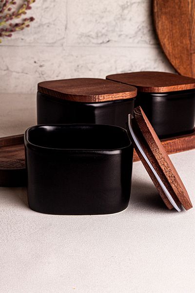Snippy Luma Black - Wooden Vacuum Lid Ceramic Breakfast Bowl Snack Bowl with 4 Piece Tray 300 ml