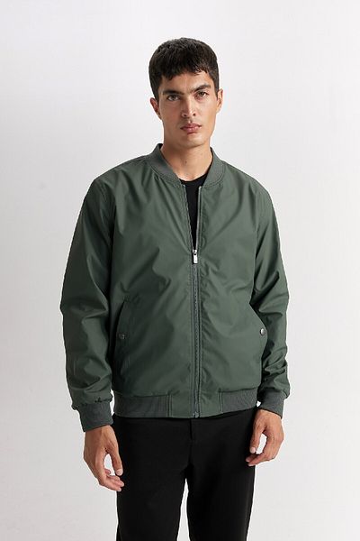 DeFacto College Collar Slim Fit Bomber Coat - Λεπτή εφαρμογή, φερμουάρ, διπλές τσέπες, εποχιακό, ελαφρύ D7319ax25sp
