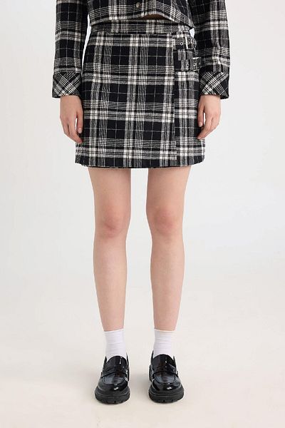 DeFacto Fusta mini din flanel cu fermoar lateral cu talie înaltă în carouri B3639ax24au