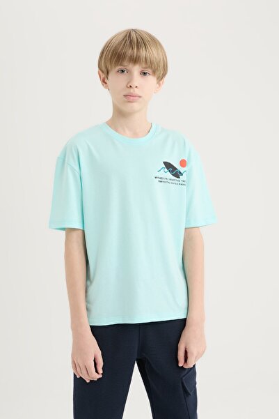 DeFacto Erkek Çocuk Oversize Geniş Kalıp Bisiklet Yaka Baskılı Kısa Kollu Tişört B6165A825SM