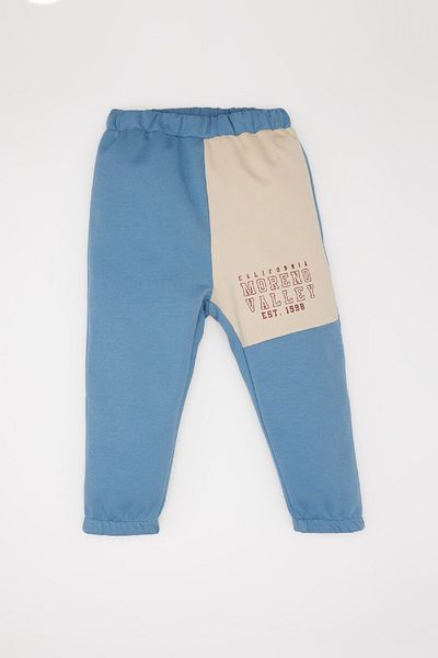 DeFacto 2-Piece Set for Baby Boy - Crew Neck Printed Sweatshirt and Elastic Waist Sweatpants E0324A525Sp