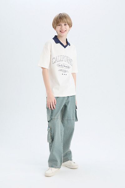 DeFacto Übergroßes, weit geschnittenes, kurzärmliges Polo-T-Shirt für Jungen mit Aufdruck D9180A825SM