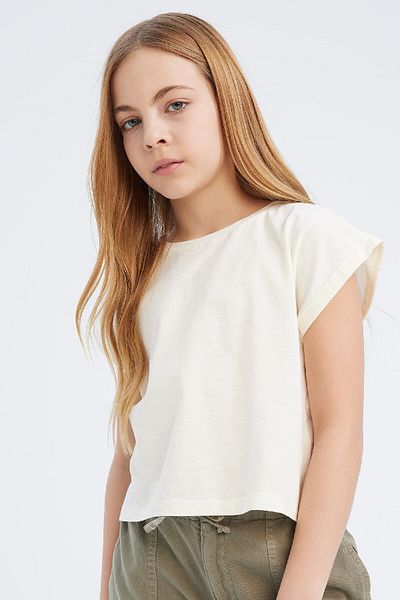 DeFacto Girls' Boxy Fit Crew Neck Basic Solid Short Sleeve T-Shirt C4511A825Sm
