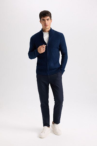 DeFacto Twill-Chinohose, schmale Passform, schmales Bein, Basic, gerade, mit Taschen B2091ax24au