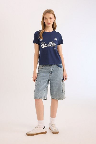 DeFacto Coool Regular Fit Rundhalsausschnitt bedrucktes Kurzarm-T-Shirt E0632AX25SM
