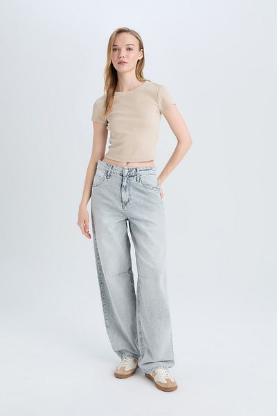 DeFacto Cool Fitted Corduroy Καμιζόλα μονόχρωμο κοντομάνικο μπλουζάκι E0287ax25sm