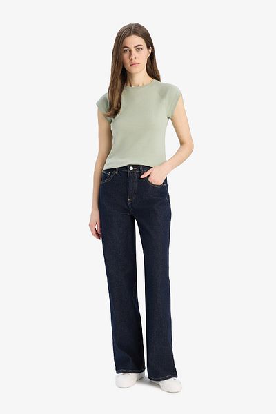DeFacto Slim Fit Slim Fit Crew Neck Basic Μασίφ κοντομάνικο μπλουζάκι C7334ax25sp