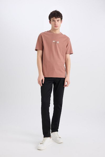 DeFacto Koszulka z krótkim rękawem Rick And Morty Regular Fit z nadrukiem i okrągłym dekoltem na plecach, 100% bawełny E0616ax25sm