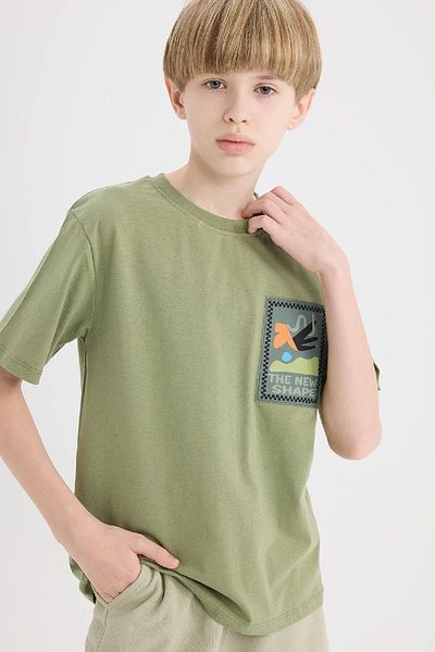 DeFacto Boy's Crew Neck Embroidered Short Sleeve T-Shirt E0966A825Sm