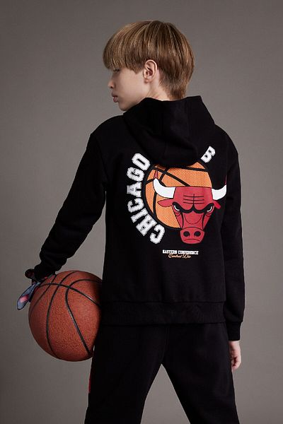 DeFacto Суичър с меки пера с качулка за момчета Nba Wordmark D7900A824Wn