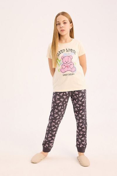 DeFacto Pyjama-Set für Mädchen – Rundhalsausschnitt, bedruckt, kurze Ärmel, elastische Taille oben, gemusterter Boden E0538A825SM